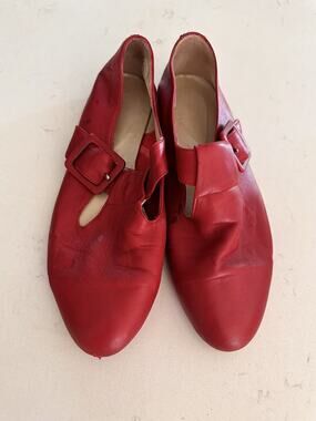 Max Mara Red Leather Flats Shoe Sz 37 Us 7.5 Soft Ballet Buckle Pointed